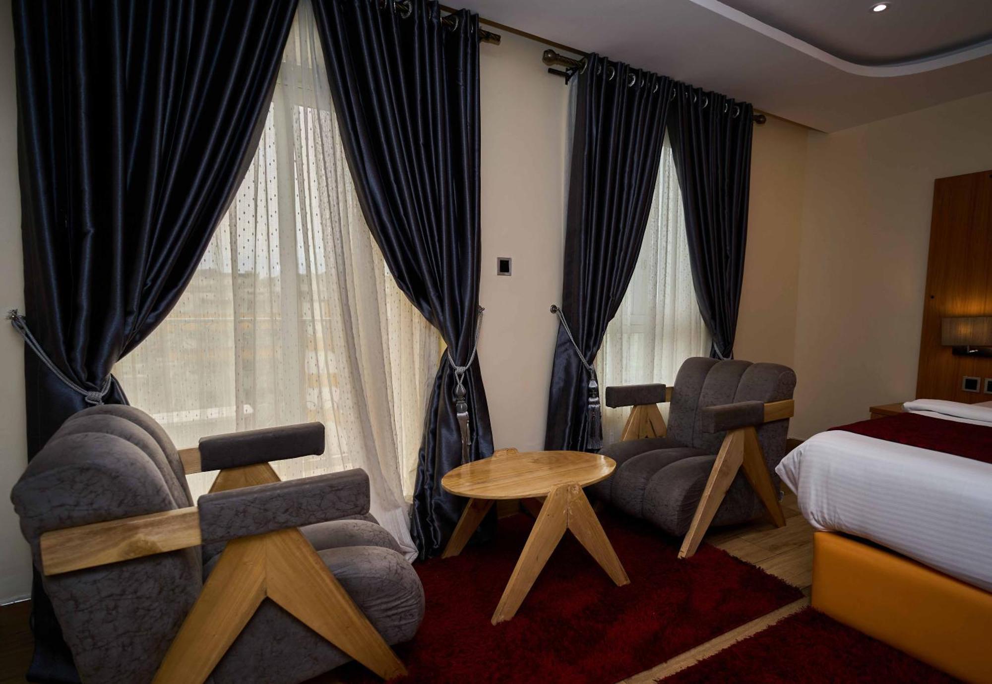 Watercress Hotels And Event Ikeja Εξωτερικό φωτογραφία